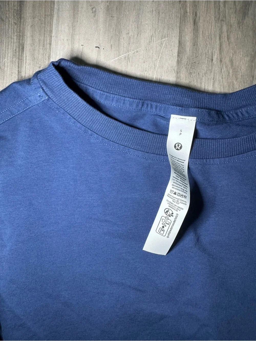 lululemon athletica Long Sleeve Crewneck Top in Dusty Blue